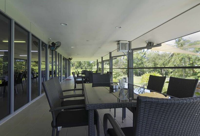 Crossroads Hotel Lae