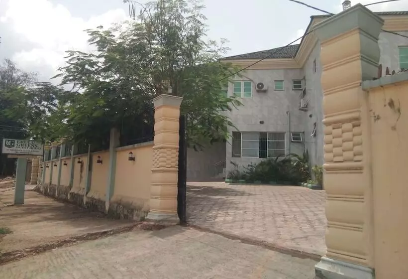 هتل Ekulu Greens Classic Suites