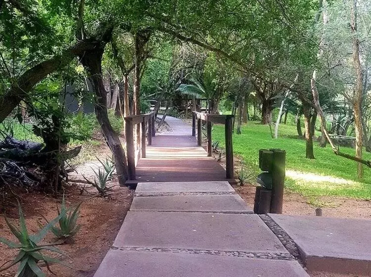 ホテル Elephant Plains Game Lodge