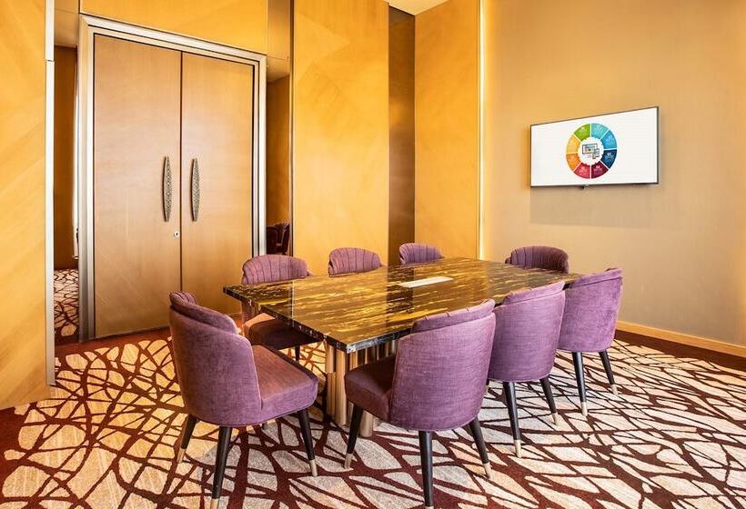 בית מלון כפרי Morazen Surabaya