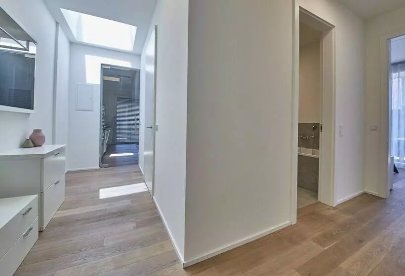 Hotelli Hermitage Apartments