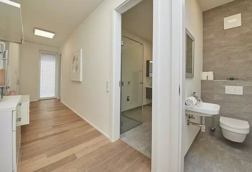 Hotelli Hermitage Apartments