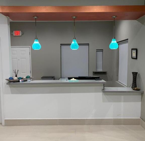 فندق Homestay Inn & Suites Edinburg