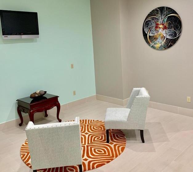 فندق Homestay Inn & Suites Edinburg