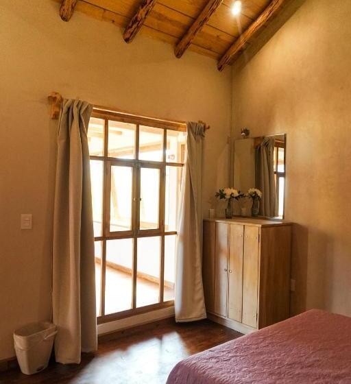 فندق Kotantik Bed & Breakfast