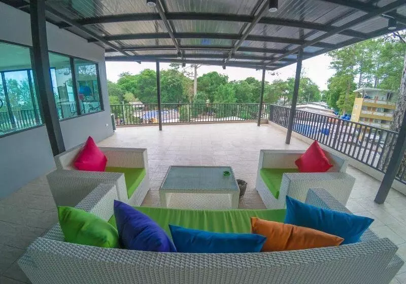 Hotel Rainbow Sky Samet