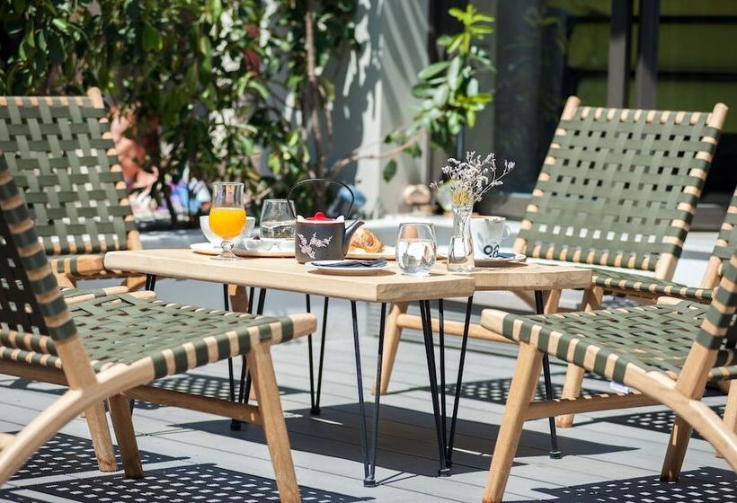 Seasabelle Hotel Near Athens Airport