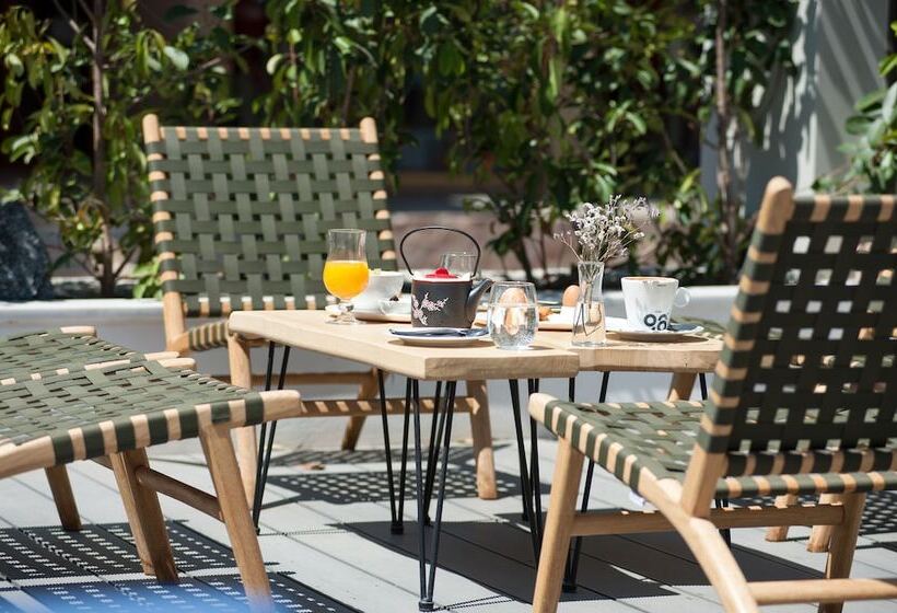 Seasabelle Hotel Near Athens Airport