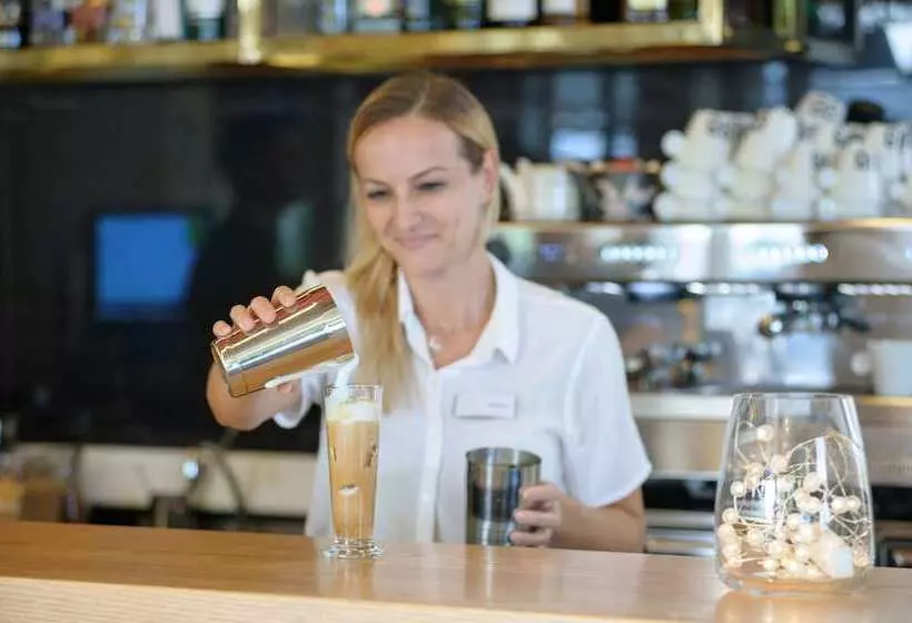 Seasabelle Hotel Near Athens Airport