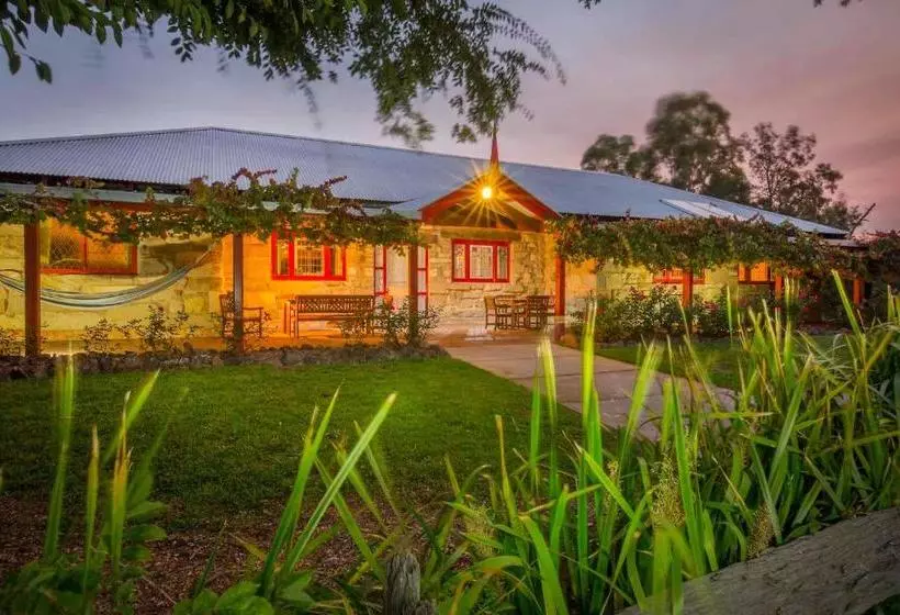 Monkey Place Country House