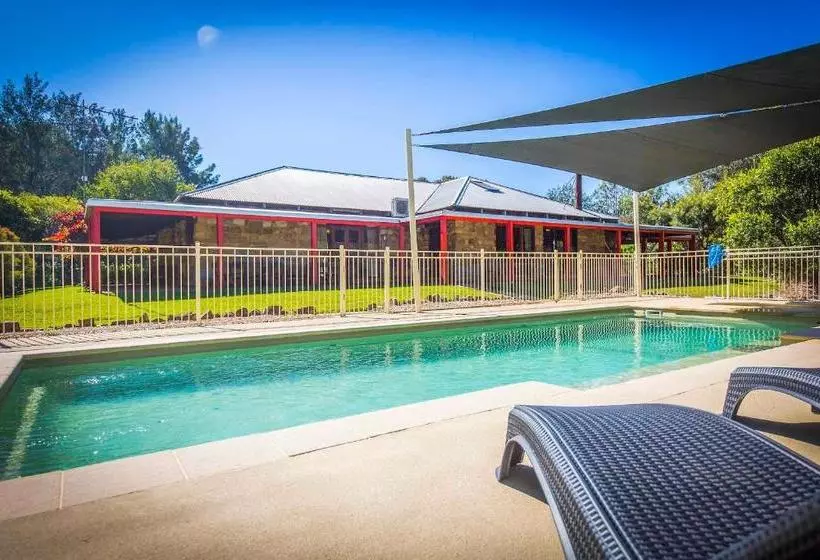 Monkey Place Country House