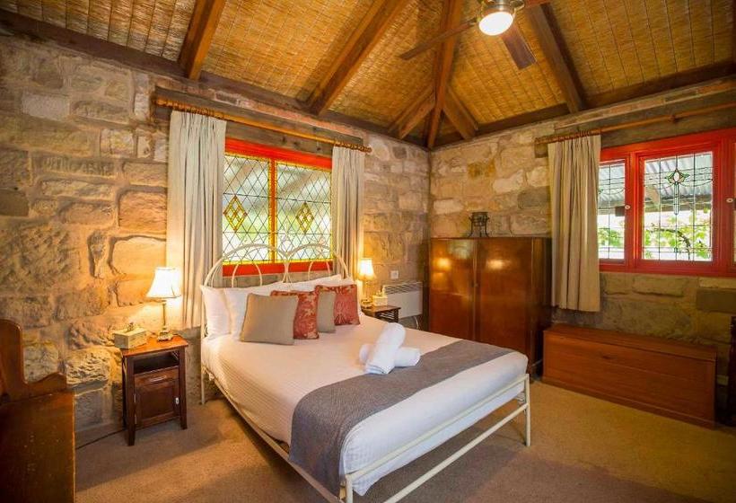 Monkey Place Country House