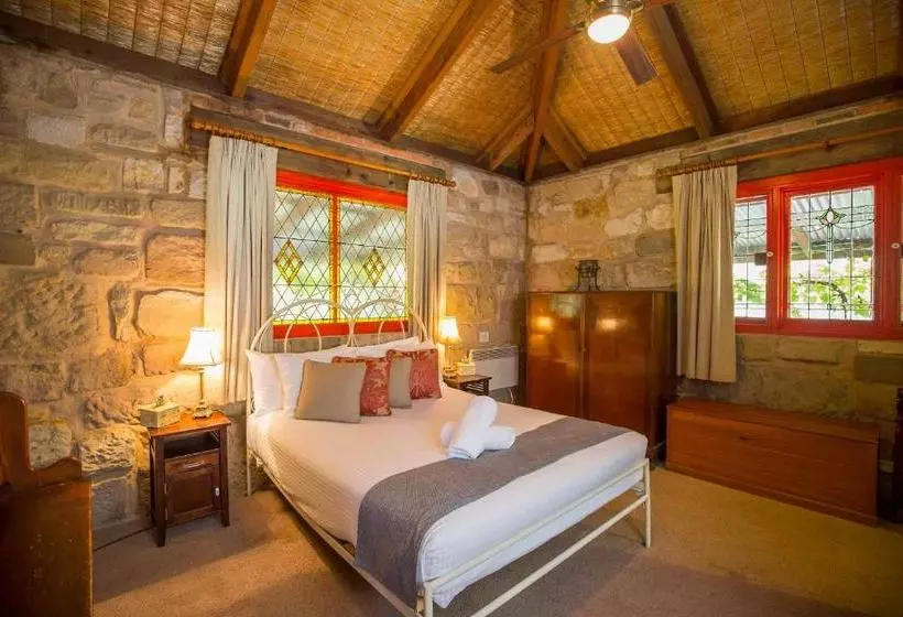 Monkey Place Country House