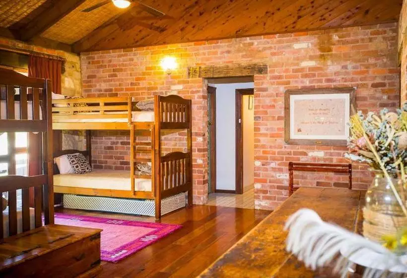 Monkey Place Country House