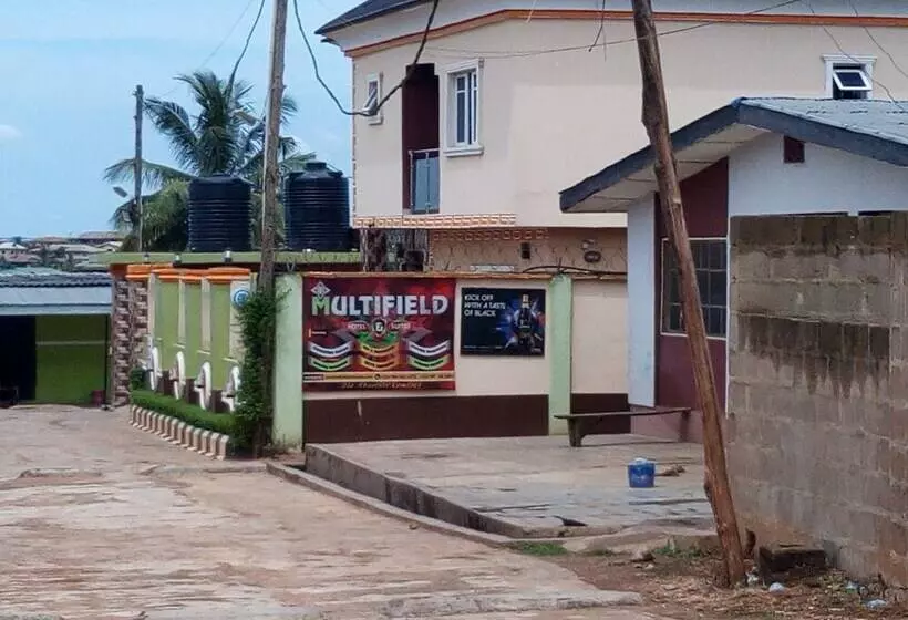 Multifield Hotel & Suites