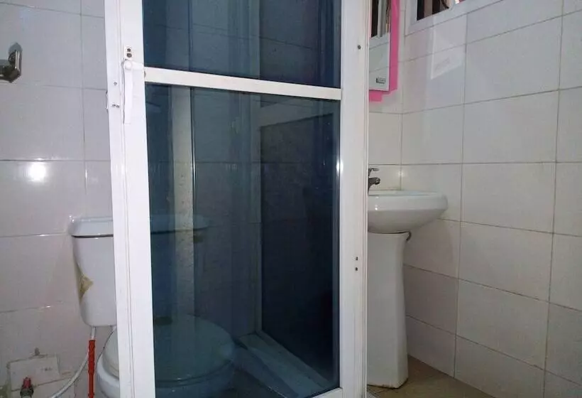 Multifield Hotel & Suites