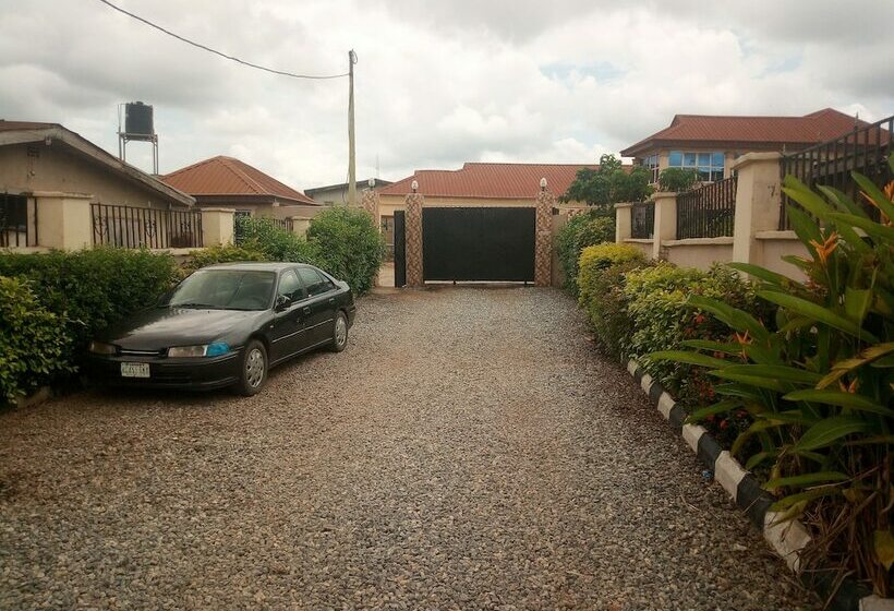 Pholard Hotel And Suites