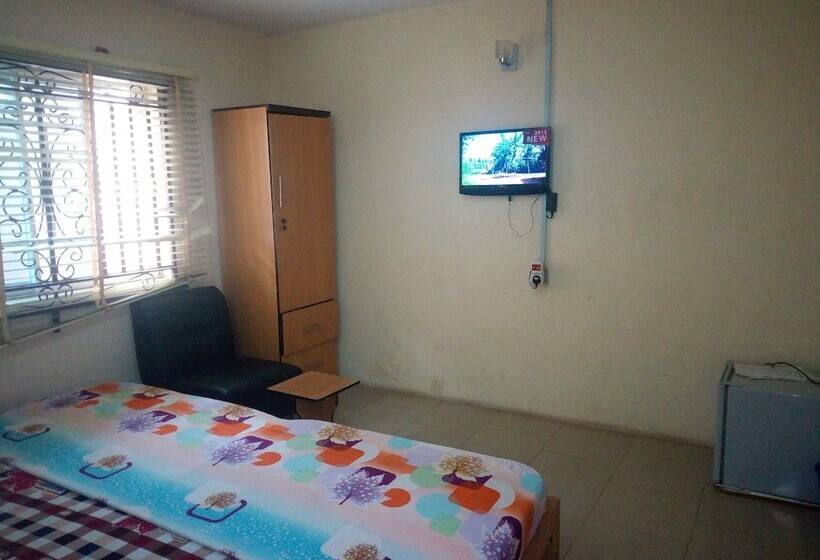 Pholard Hotel And Suites