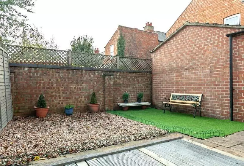 Portobello House Newark