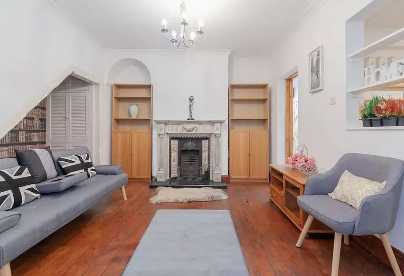 Portobello House Newark