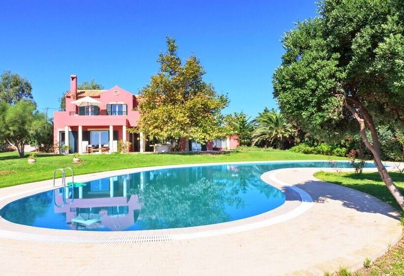 Stella Di Helis Villa