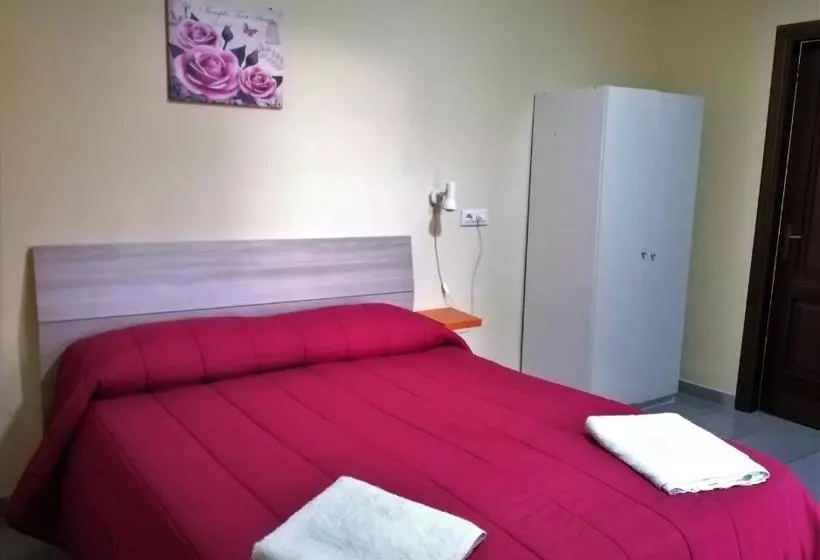 تختخواب و صبحانه Bed And Fly Aeroporto Catania Reception H24