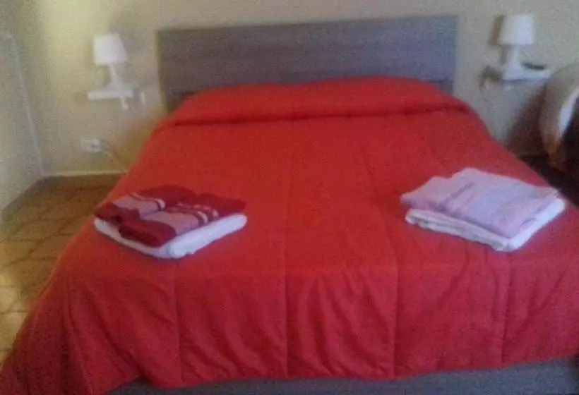 تختخواب و صبحانه Bed And Fly Aeroporto Catania Reception H24