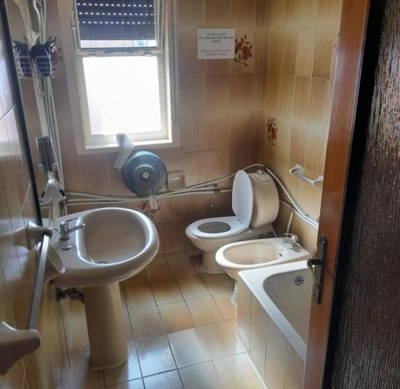 تختخواب و صبحانه Bed And Fly Aeroporto Catania Reception H24