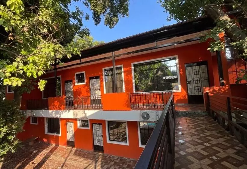 تختخواب و صبحانه Hostal Doña Marta