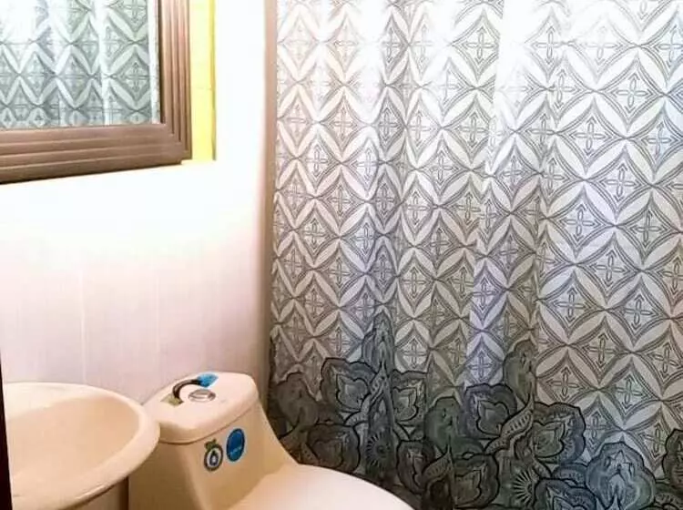 تختخواب و صبحانه Hostal Doña Marta