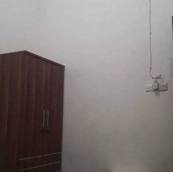 Hostal Sst24