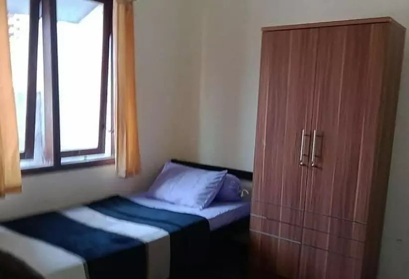 Hostal Sst24