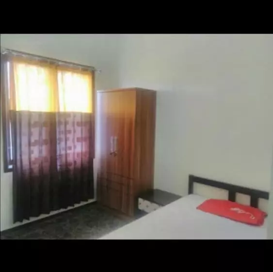 Hostal Sst24