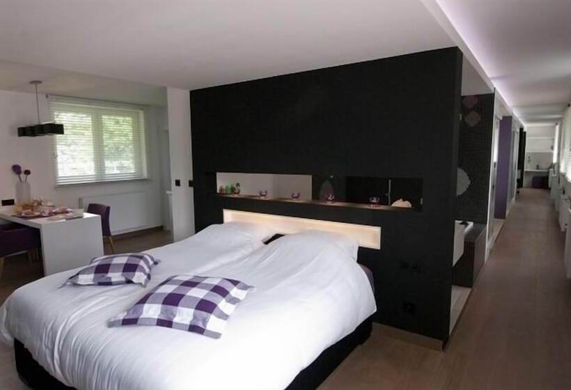 여관 Wellness Hasselt Bed & Breakfast