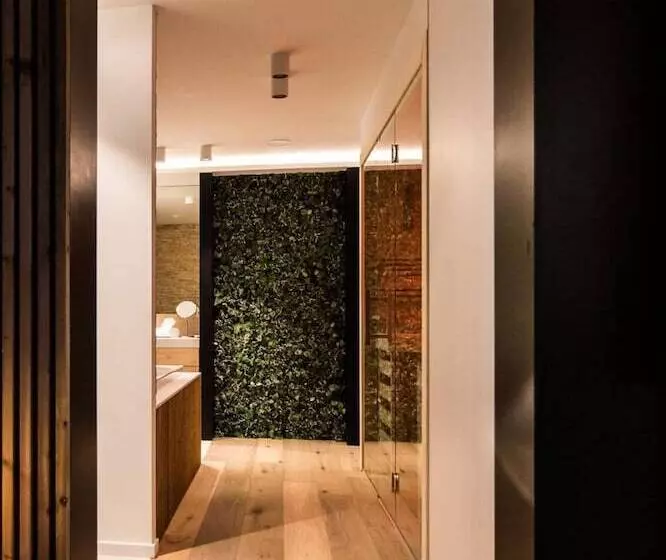 簡易ホテル Wellness Hasselt Bed & Breakfast