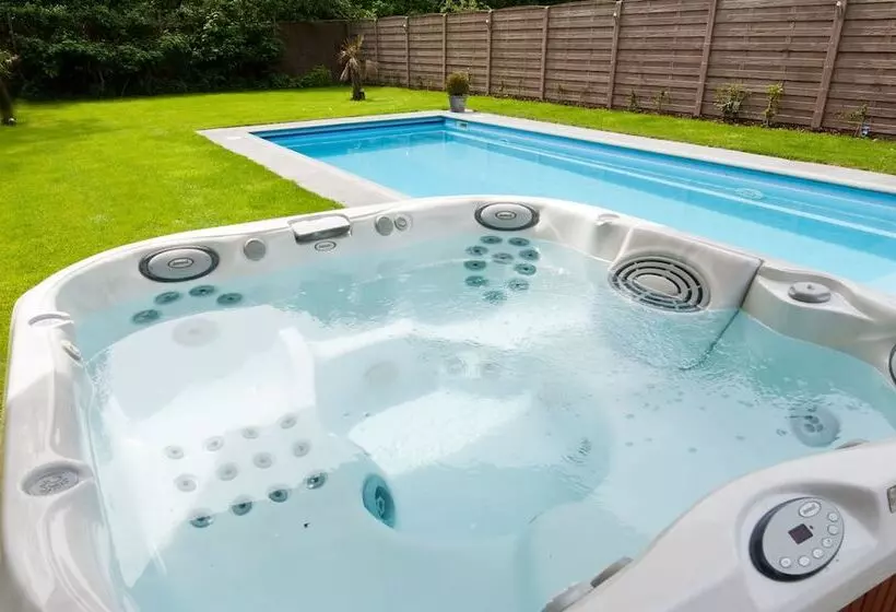 簡易ホテル Wellness Hasselt Bed & Breakfast