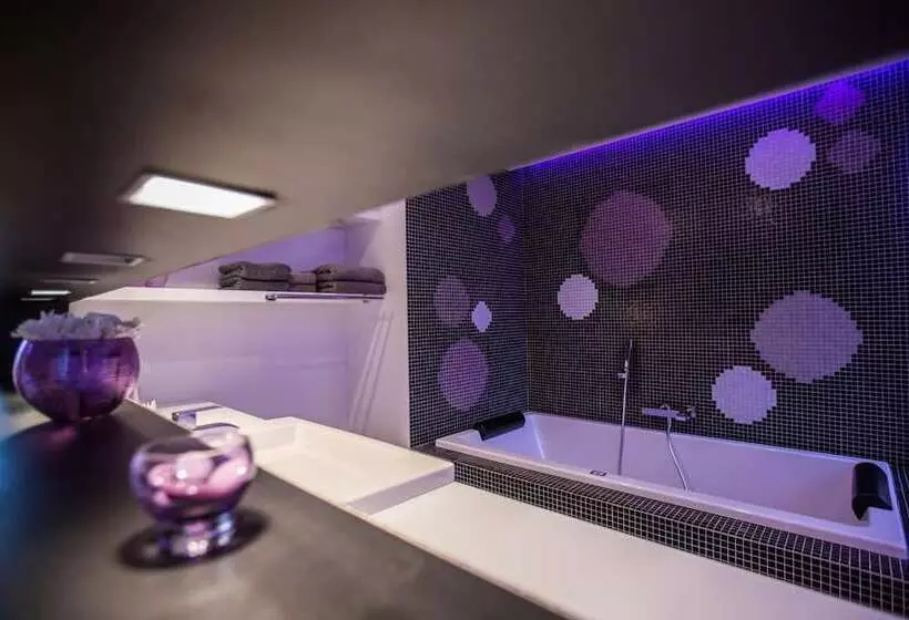 簡易ホテル Wellness Hasselt Bed & Breakfast