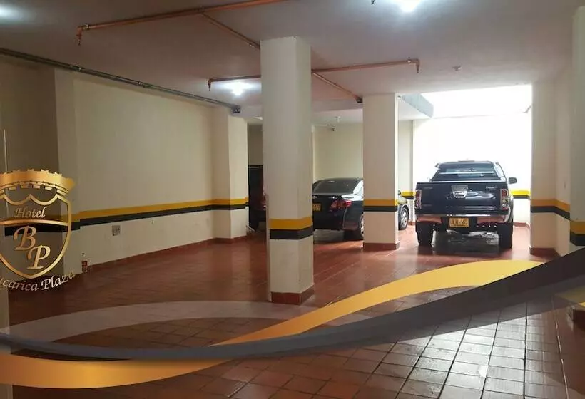 ホテル Bucarica Plaza