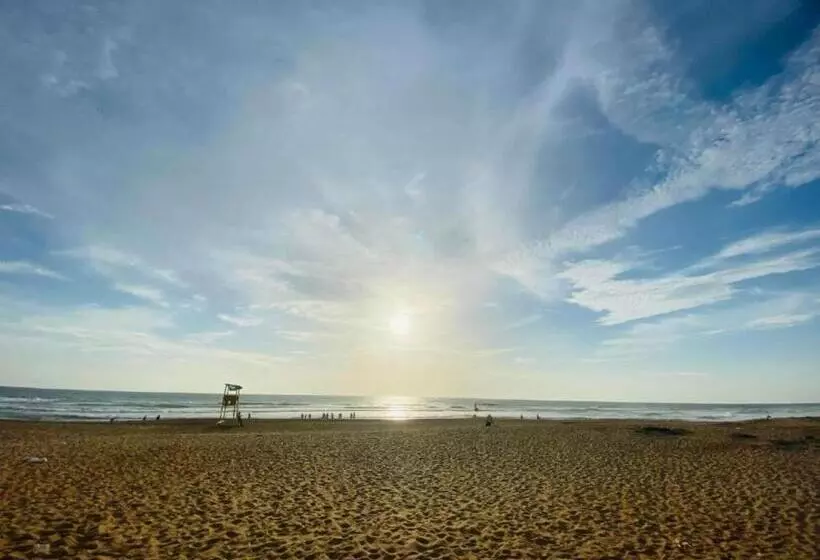هتل Calangute Sea Steps