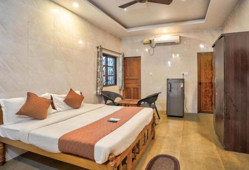 בית מלון כפרי Calangute Sea Steps