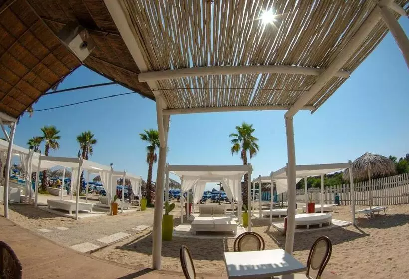 Hotelli Futura Club Spiagge Bianche