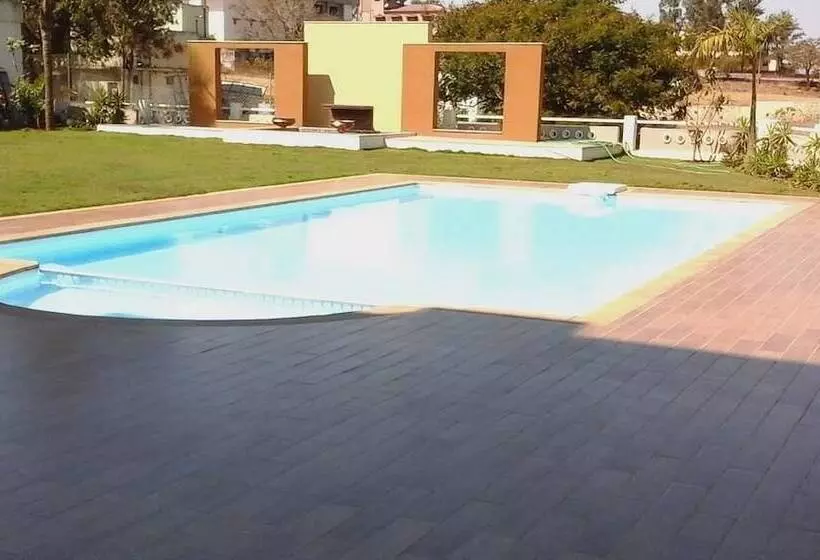 ホテル Patang Residency