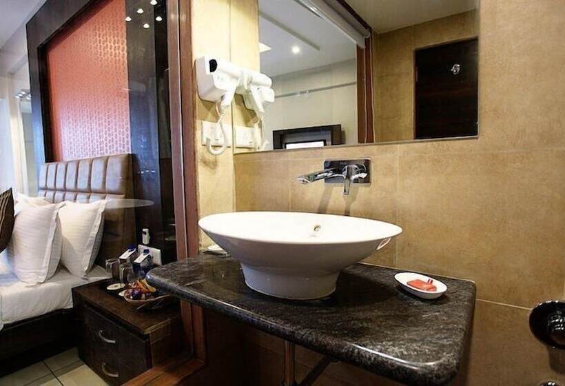 Hotel Patang Residency