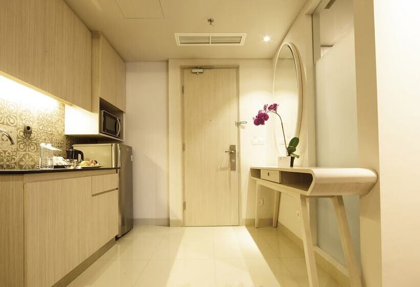 בית מלון כפרי Swissbelinn Cikarang