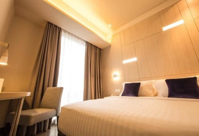 בית מלון כפרי Swissbelinn Cikarang