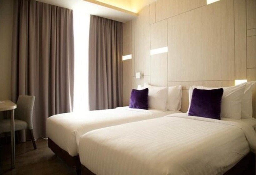 בית מלון כפרי Swissbelinn Cikarang