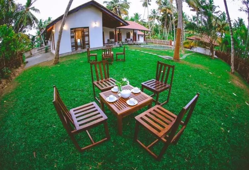 Hotelli Villa Hiriketiya