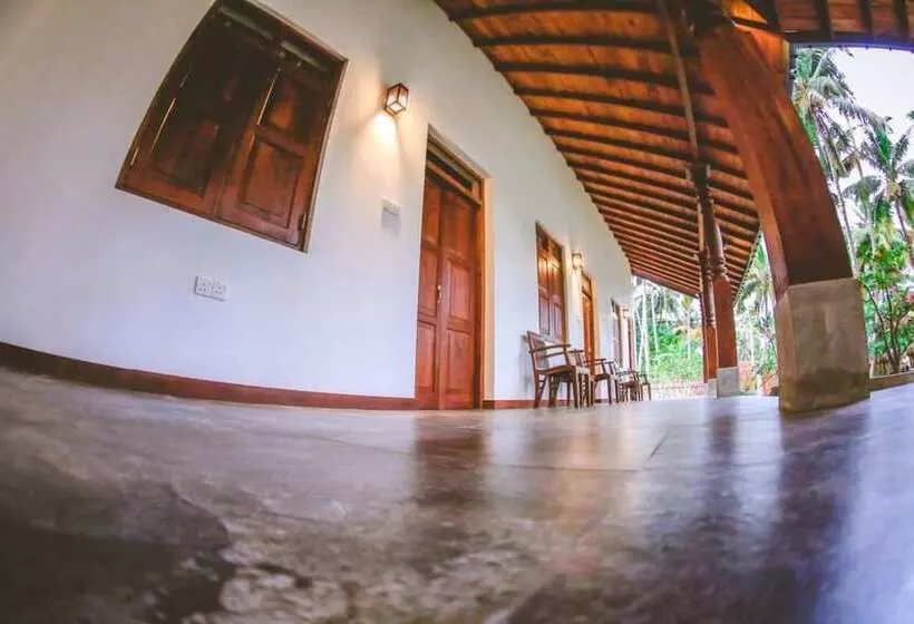 Hotelli Villa Hiriketiya