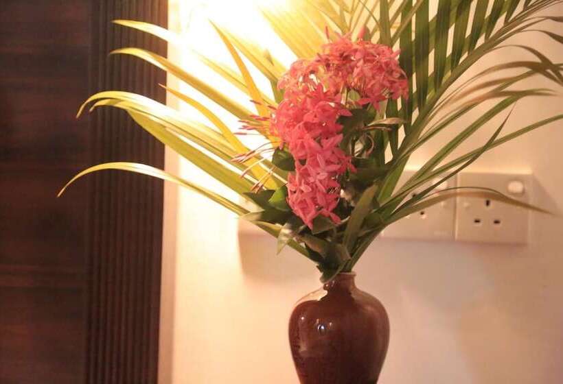 هتل Villa Hiriketiya