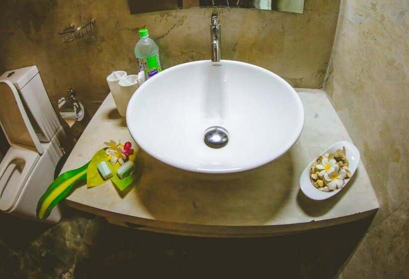 هتل Villa Hiriketiya